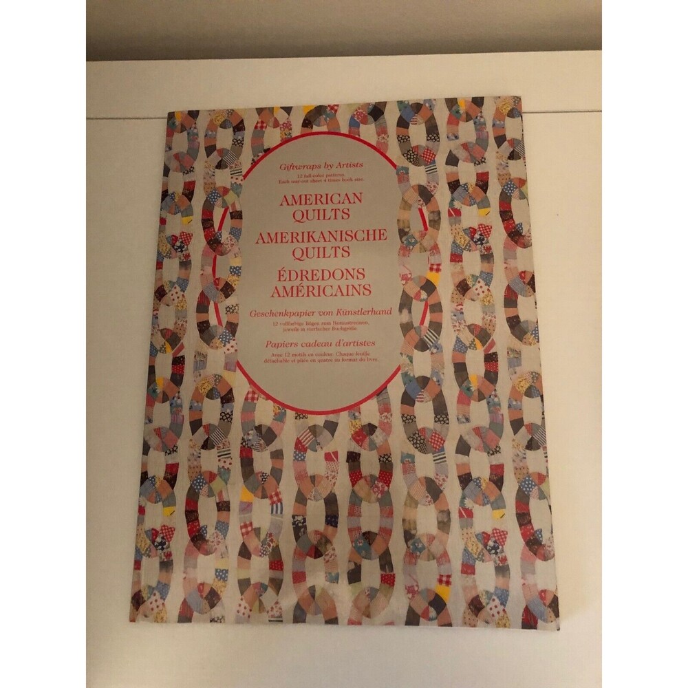 AMERICAN QUILTS - GIFT WRAPS BY ARTISTS; AMERIKANISCHE By Avant-propos); Arlene